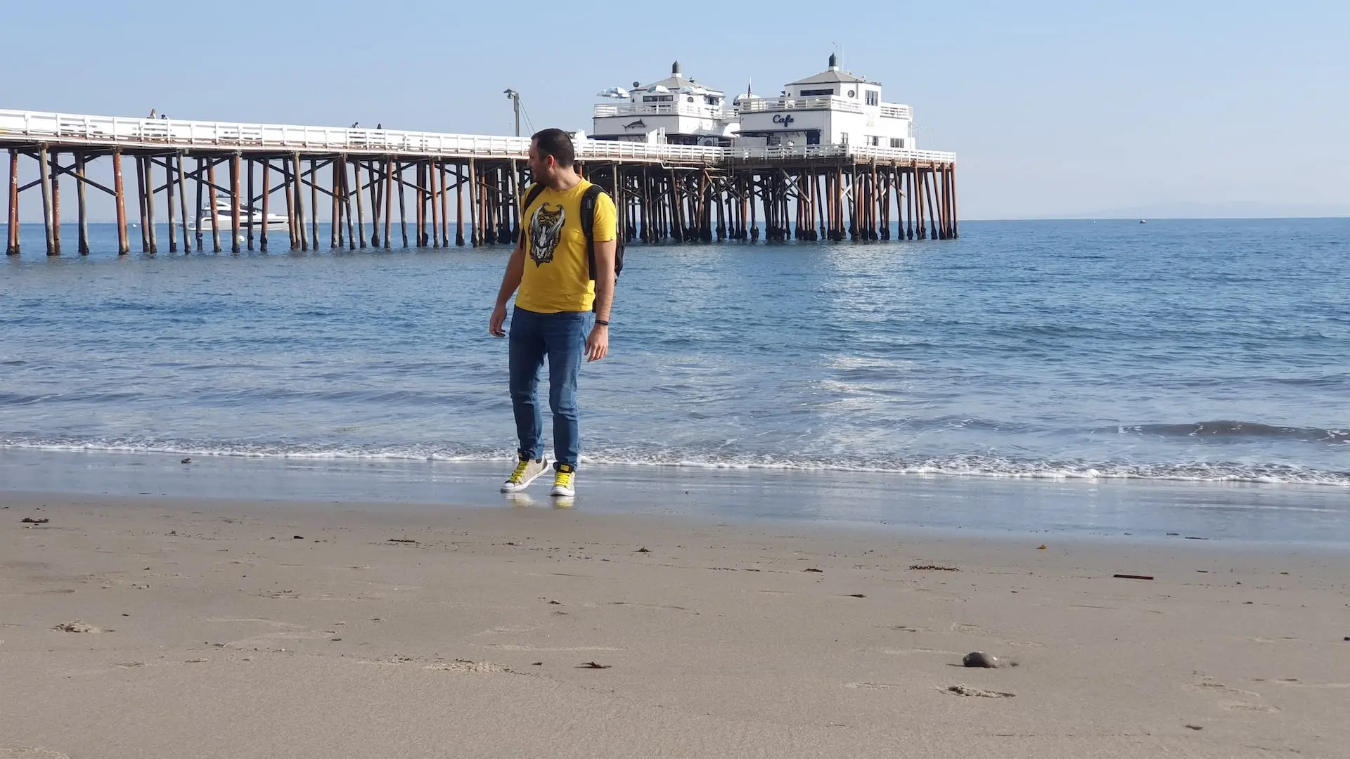 Explorează Malibu, California: Plaje, Gastronomie și Aventură