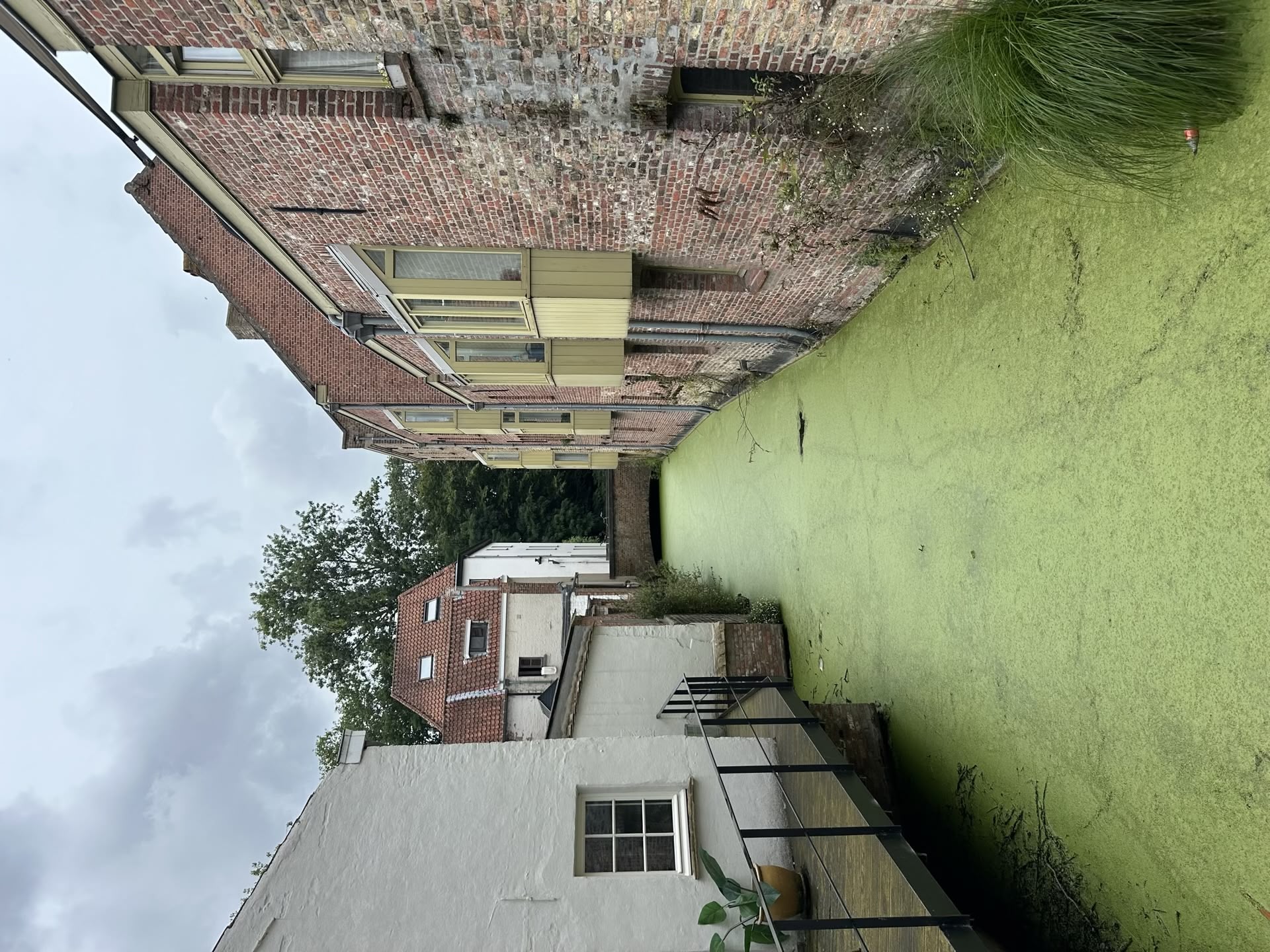 O zi în Bruges: Canale, Istorie și o Evadare la Plajă