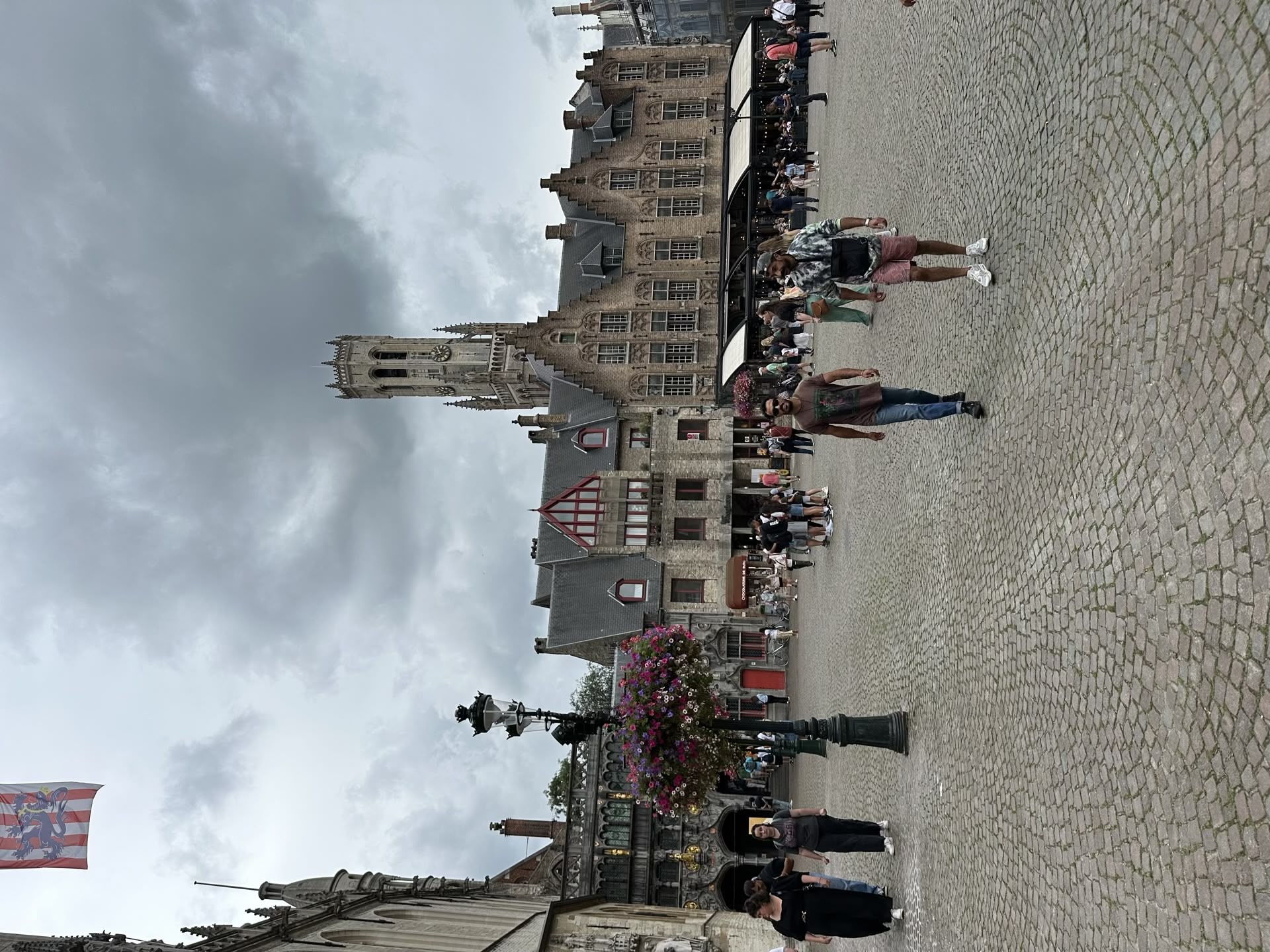 O zi în Bruges: Canale, Istorie și o Evadare la Plajă