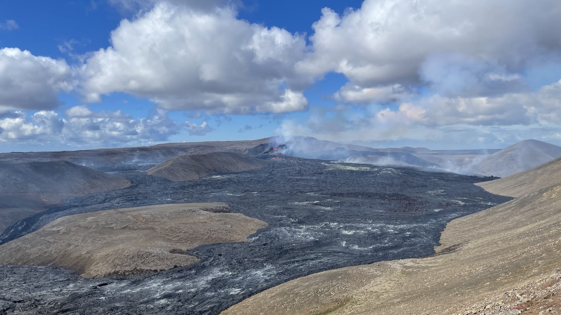 Două săptămâni de vis în Islanda: Vulcani, ghețari și plaje negre