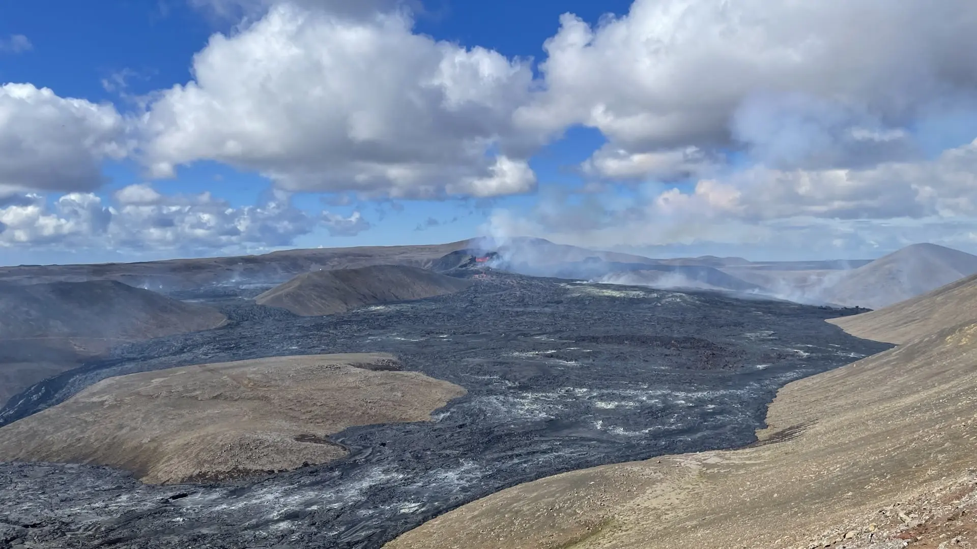 Două săptămâni de vis în Islanda: Vulcani, ghețari și plaje negre