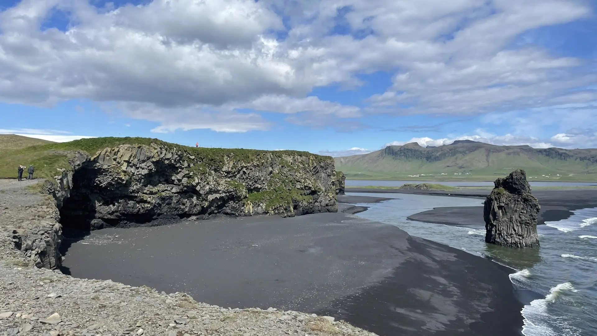 Două săptămâni de vis în Islanda: Vulcani, ghețari și plaje negre
