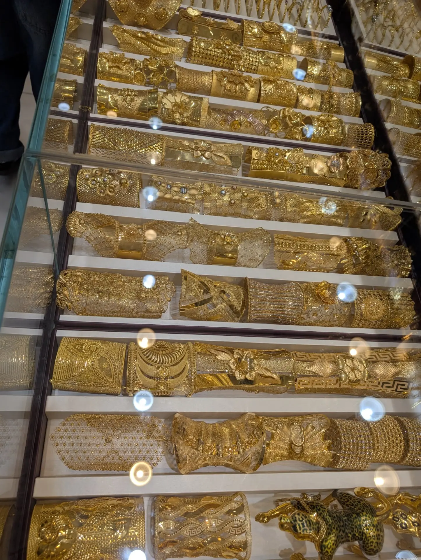 Gold Market din Dubai: O Călătorie Strălucitoare în Inima Luxului