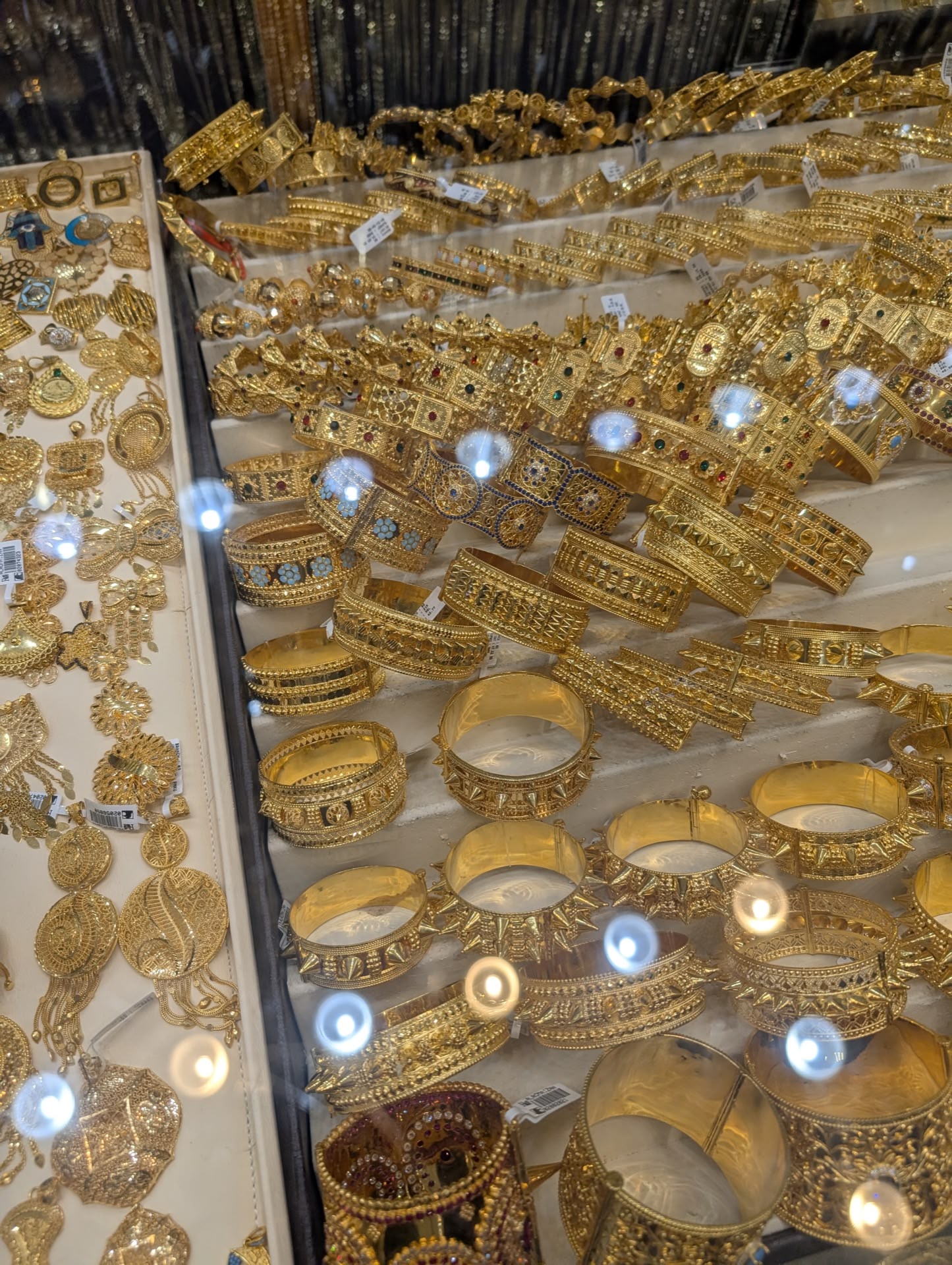 Gold Market din Dubai: O Călătorie Strălucitoare în Inima Luxului