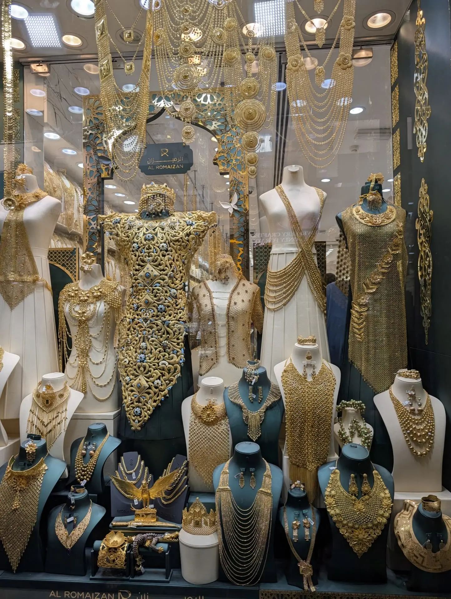 Gold Market din Dubai: O Călătorie Strălucitoare în Inima Luxului