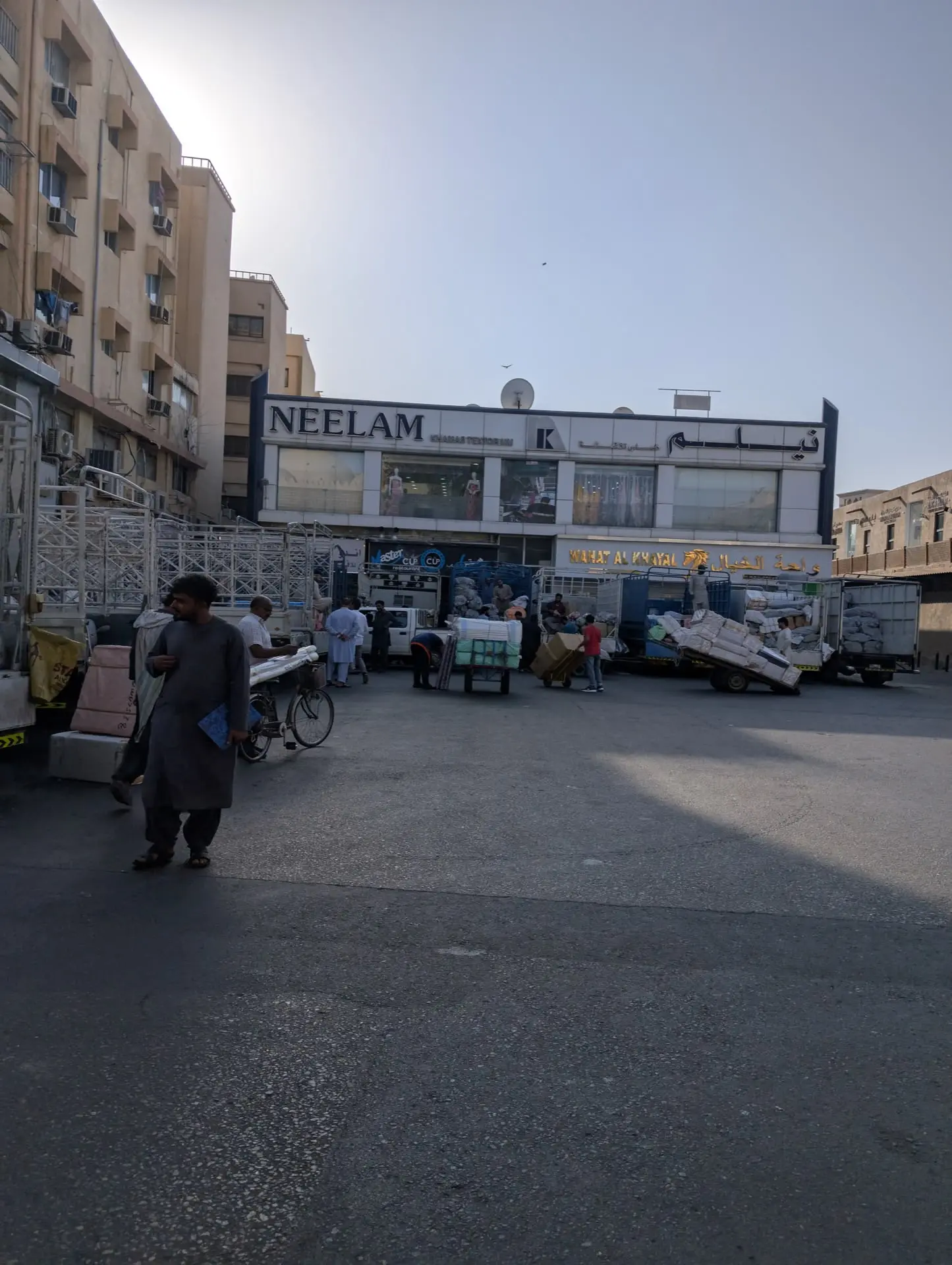 Dubai Old Town: Dincolo de Strălucirea Zgârie-Norilor