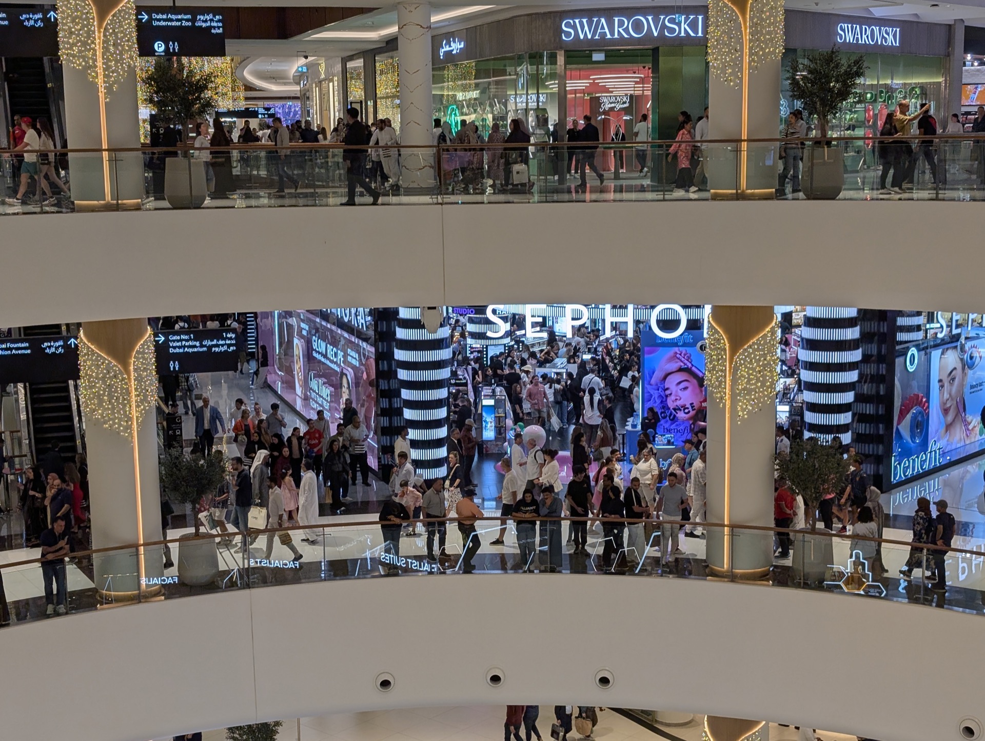 Dubai: De la Destinație de Vis la Capcană Turistică