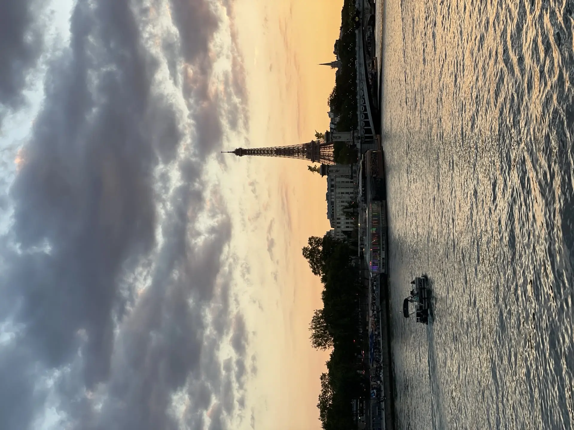Paris în 5 Zile: Între Mit și Dezamăgire. O Părere Sinceră (2025)