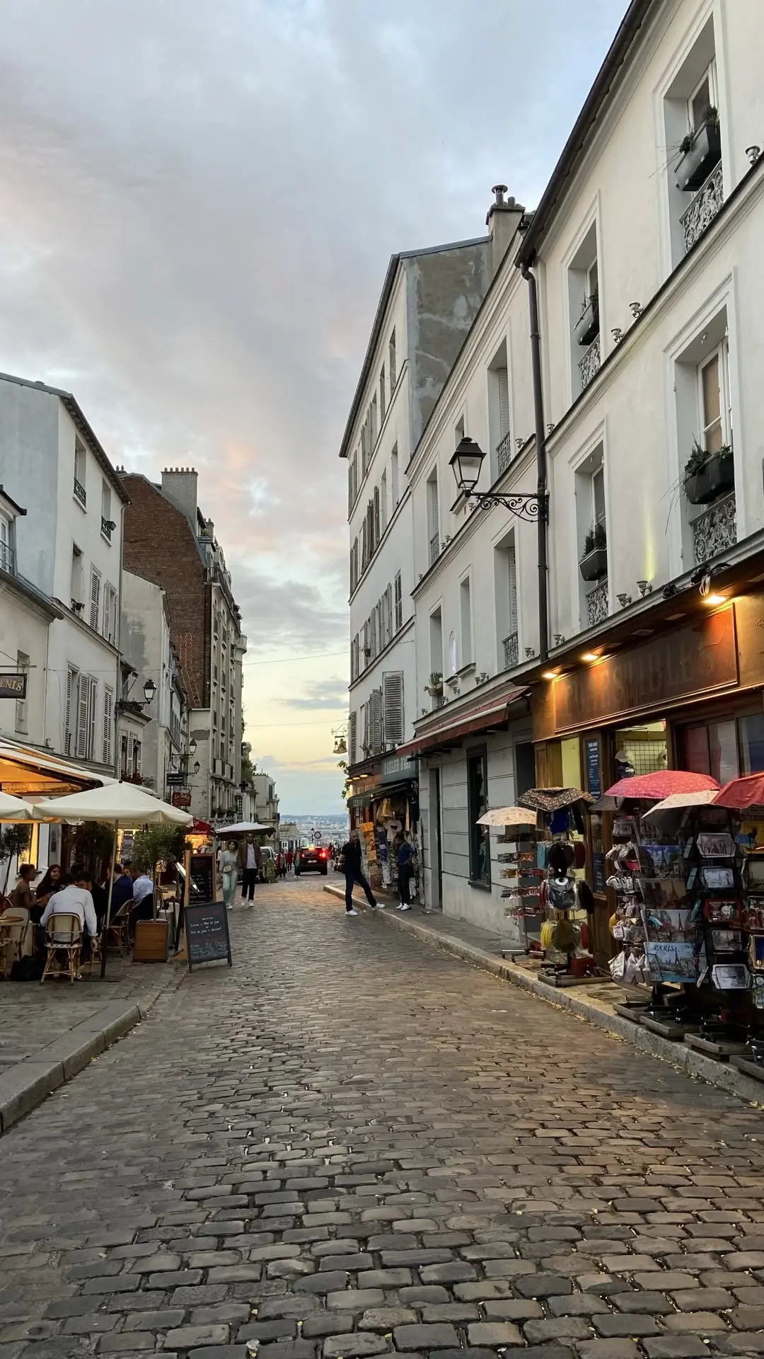 Paris în 5 Zile: Între Mit și Dezamăgire. O Părere Sinceră (2025)