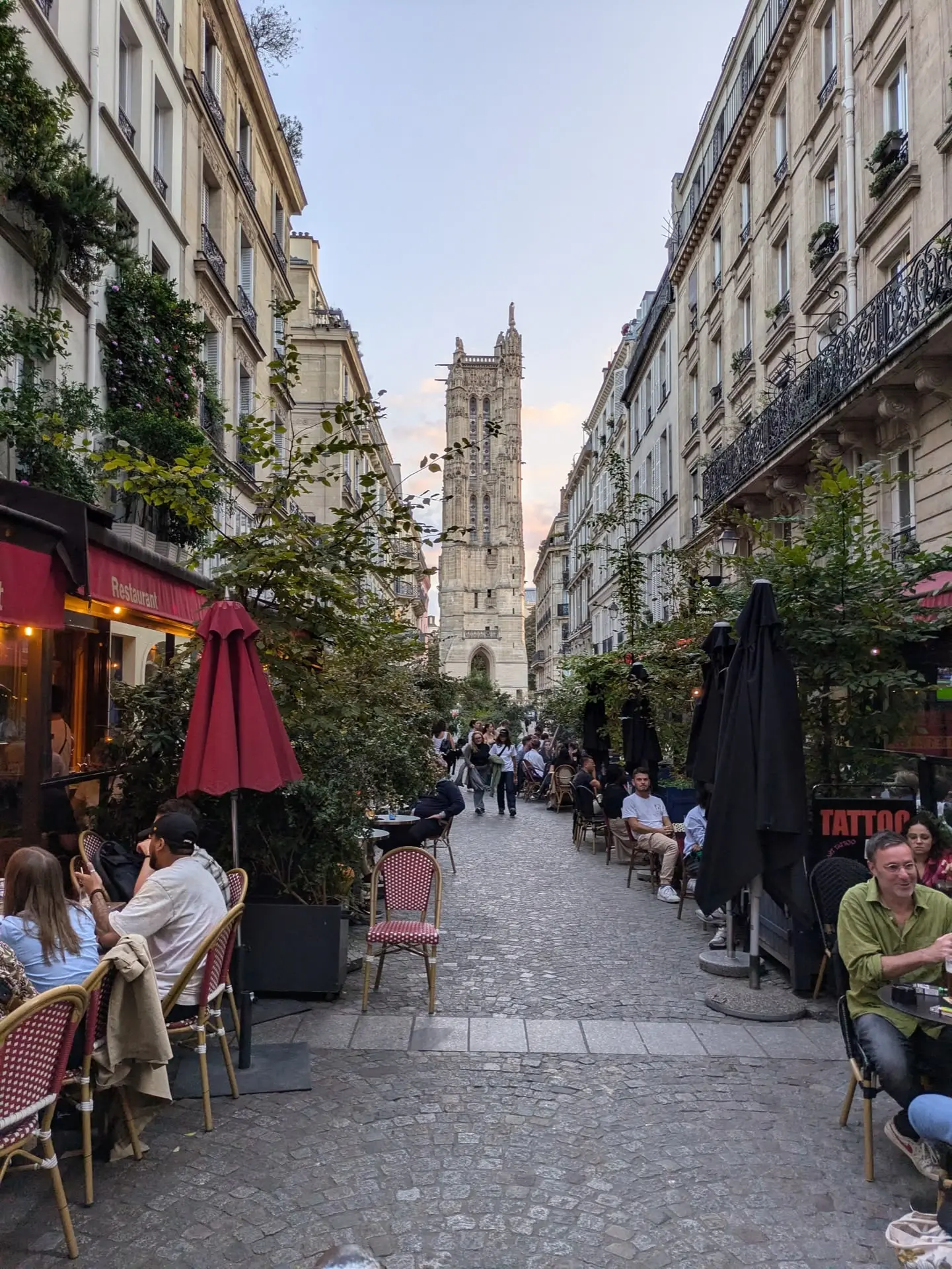 Paris în 5 Zile: Între Mit și Dezamăgire. O Părere Sinceră (2025)