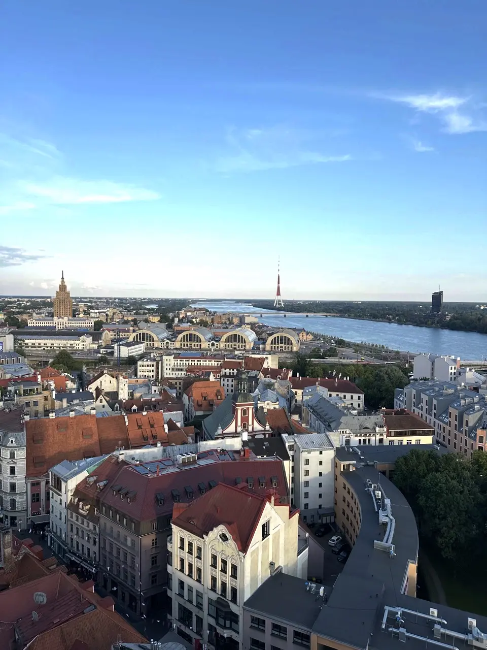 Riga în 2 Zile: Ghidul unui City Break Surprinzător. Ce Să Faci în Perla Baltică