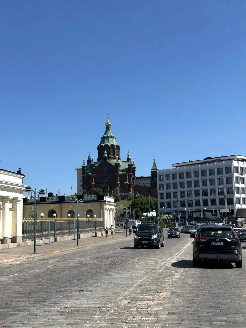 O Zi în Helsinki: Cum Să Te Bucuri de Oraș Fără Să-ți Golești Contul (Ghid Sincer)
