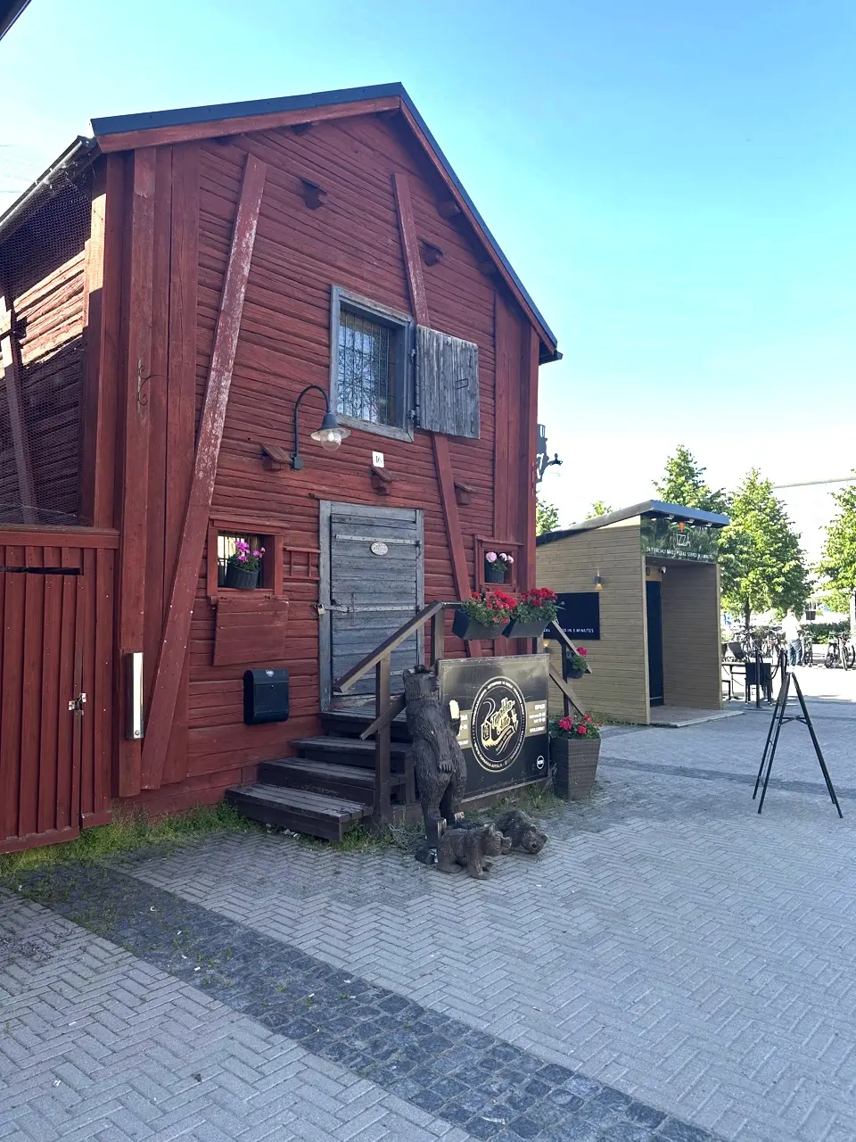 Oulu: Surpriza de pe Traseul spre Nordkapp. Ce Să Faci o Zi și Unde Să Campezi la Malul Mării