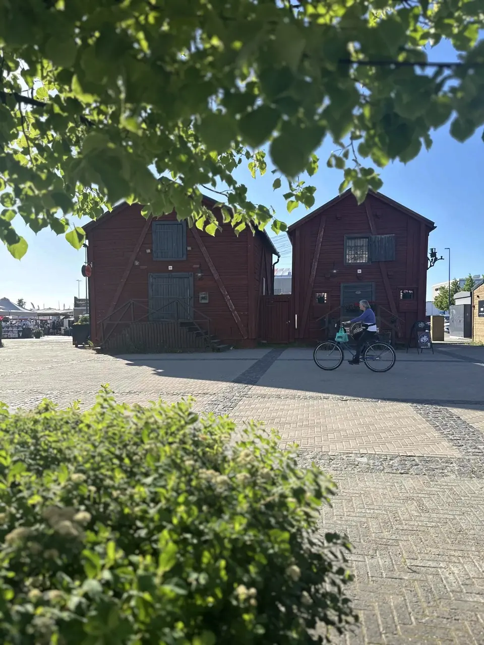 Oulu: Surpriza de pe Traseul spre Nordkapp. Ce Să Faci o Zi și Unde Să Campezi la Malul Mării