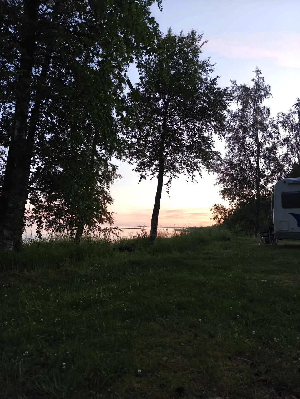 Oulu: Surpriza de pe Traseul spre Nordkapp. Ce Să Faci o Zi și Unde Să Campezi la Malul Mării