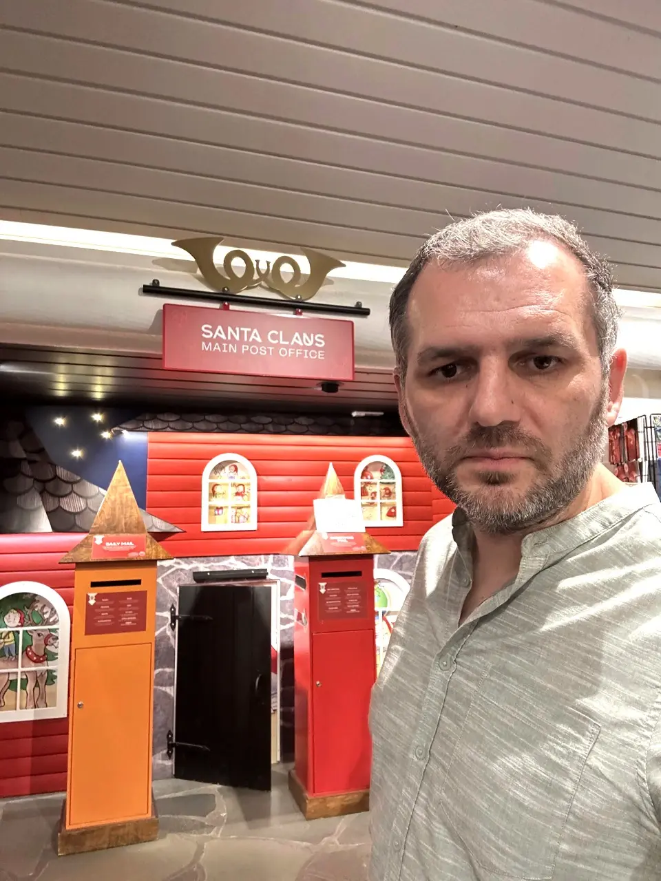 Rovaniemi: Oprirea Magică la Cercul Polar în Drum spre Nordkapp (Ghid pentru Jumătate de Zi)