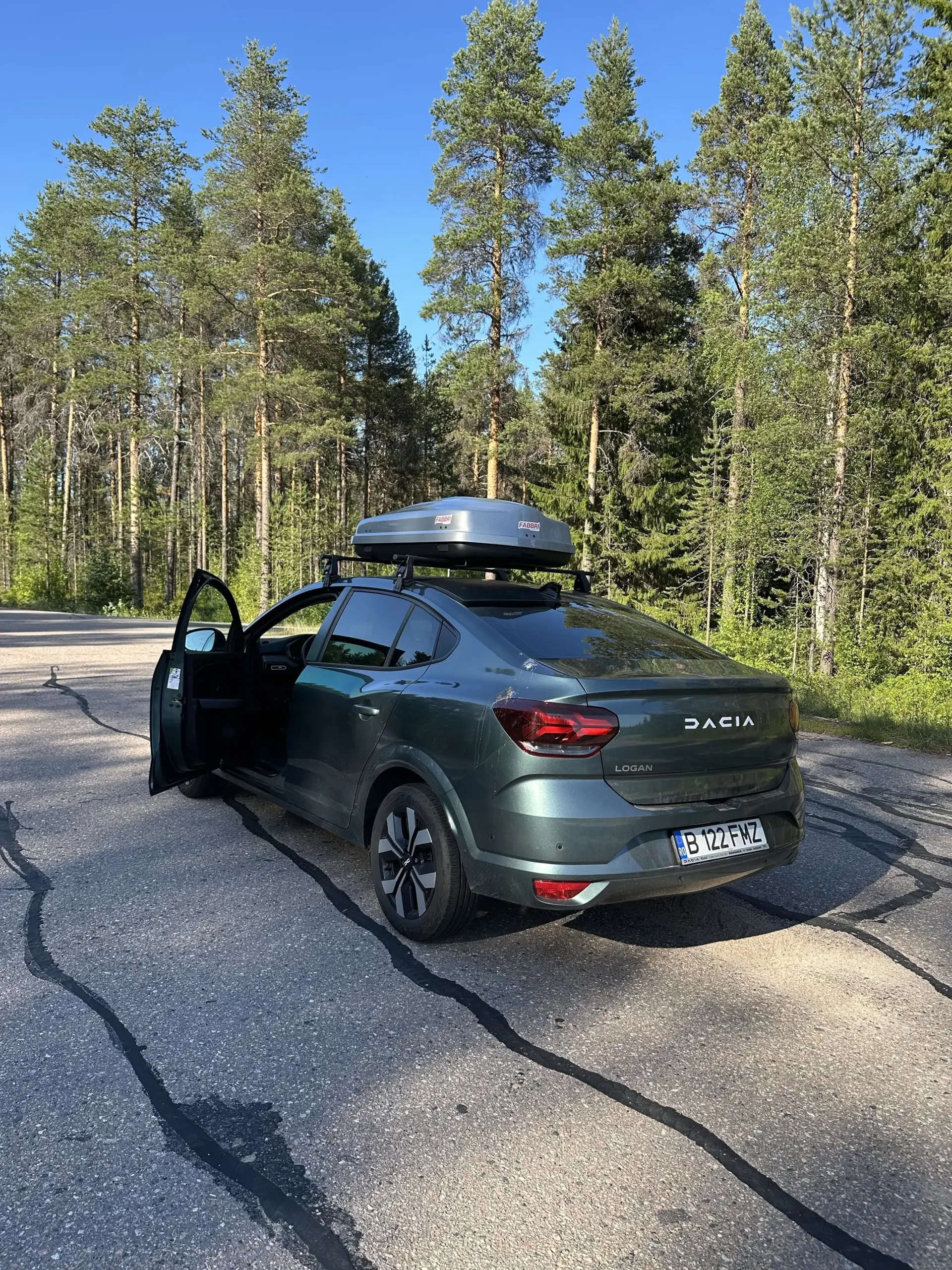 Image 13 for Expediția GT40: 10.000 km Solo spre Nordkapp cu Dacia Logan. Marele Tur al Europei la 40 de Ani