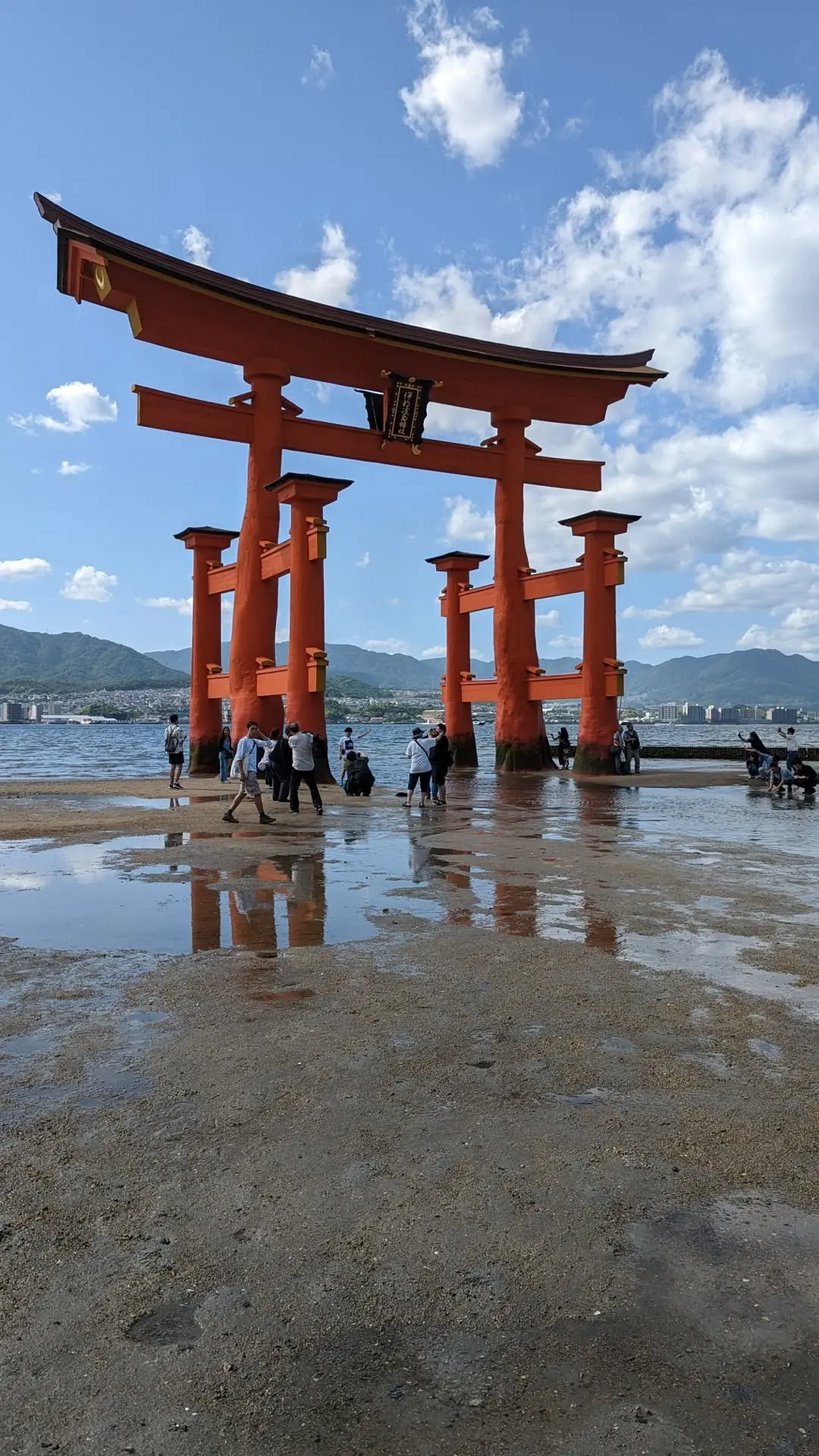 Image 7 for De la Hiroshima la Liniștea de pe Miyajima: Vizita la Altarul Itsukushima (Ghid cu JR Pass)