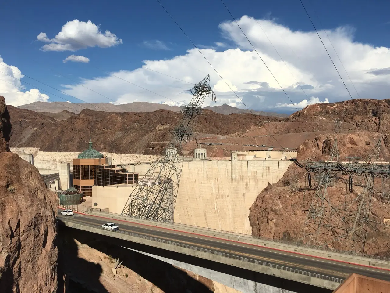 Image 8 for Barajul Hoover: Merită oprirea între Las Vegas și Grand Canyon?