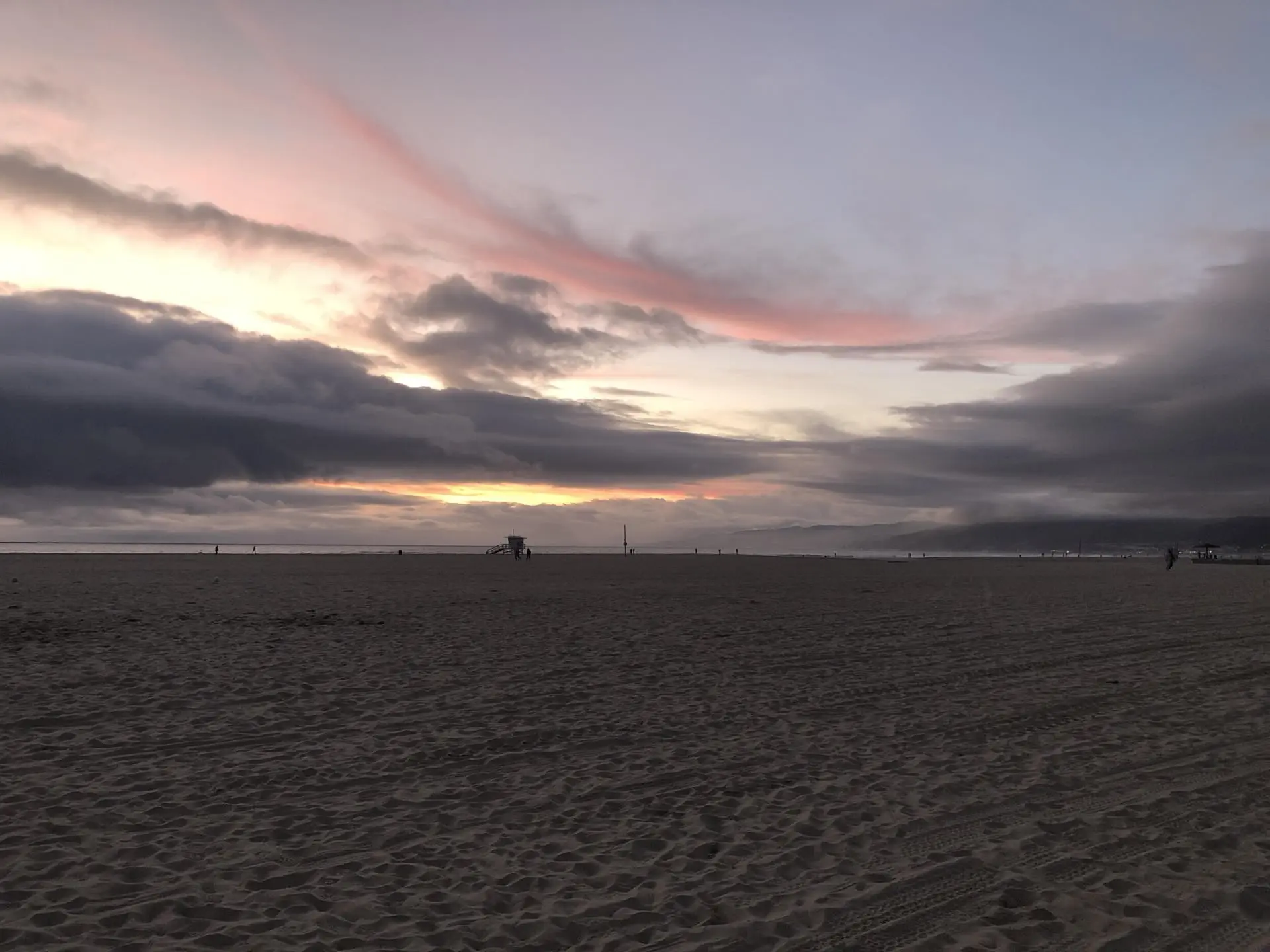 Image 7 for Venice Beach: Haosul Colorat pe Care L-ai Văzut în Toate Filmele