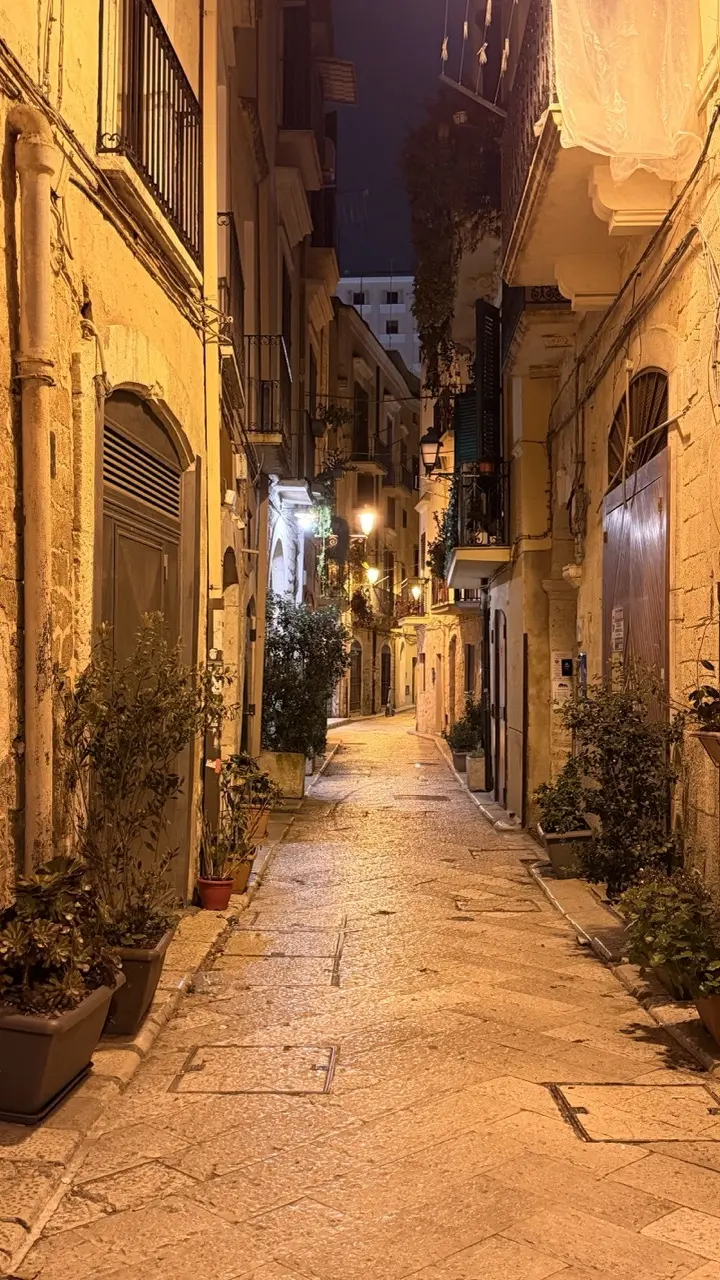 Image 12 for City Break în Bari: Merită să te întorci după 10 ani?