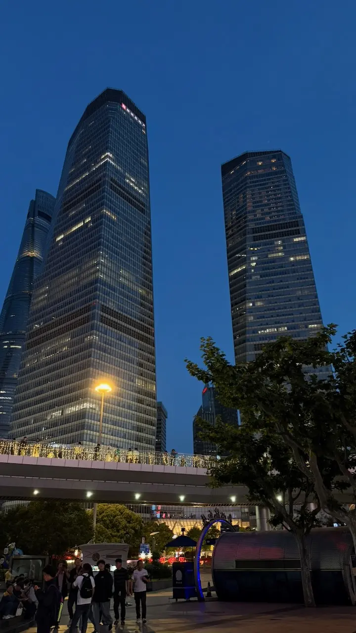 Image 13 for GT41:Asia | The Bund, Shanghai: Ritualul meu de seară